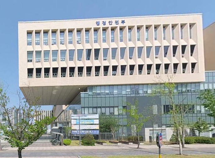 행정안전부, 청년과 주민이 만든 수익이 마을 복지로, 청년이 이끈 사회연대경제 우수 현장 방문 기사 이미지